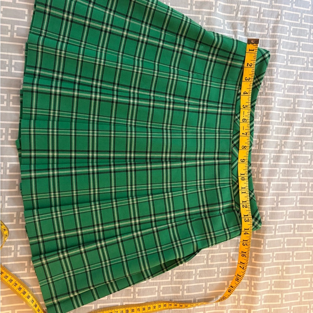 Aritzia Sunday Best Green Plaid Pleated Skirt - Picture 4 of 6
